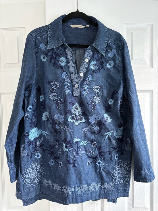 Soft Surroundings Tops - Soft Surroundings Indigo Embroidered Denim Tunic